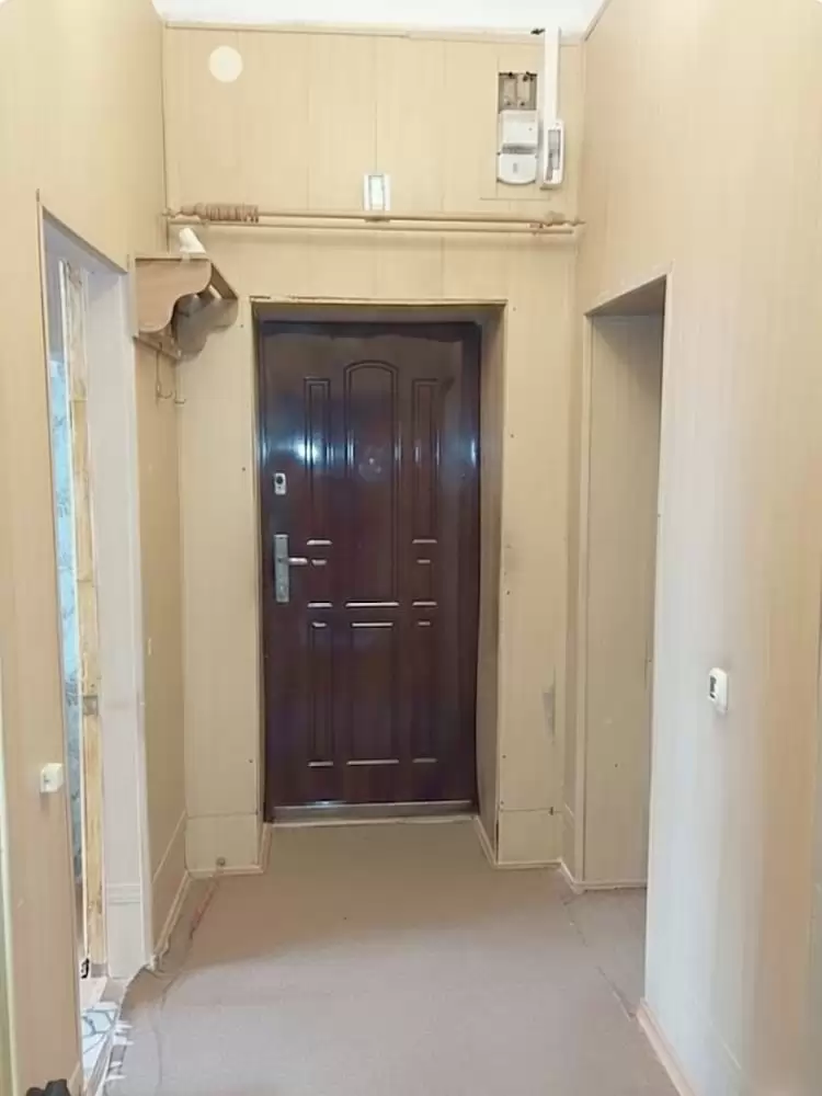 1000813835